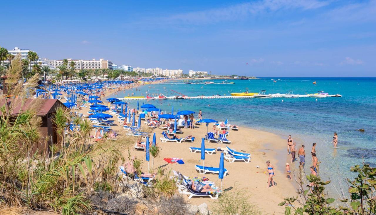 Silver Sands Penthouse Протарас Екстериор снимка