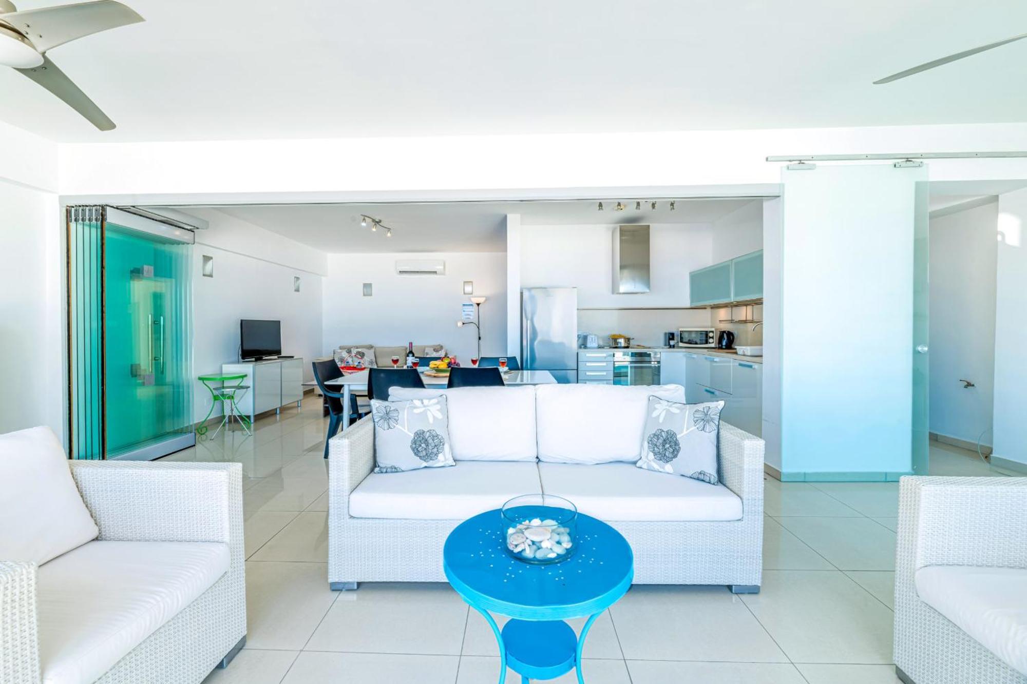 Silver Sands Penthouse Протарас Екстериор снимка
