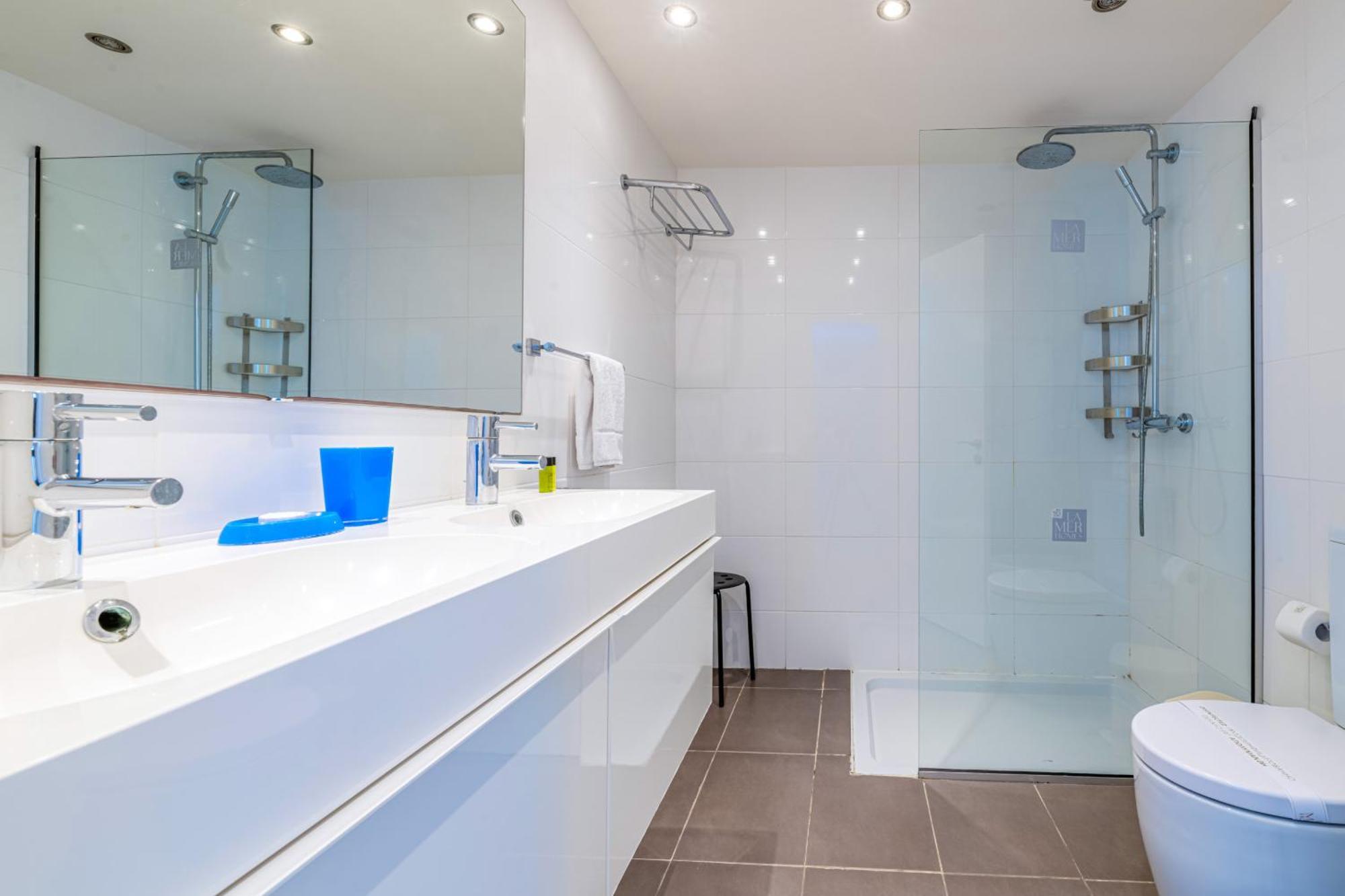 Silver Sands Penthouse Протарас Екстериор снимка