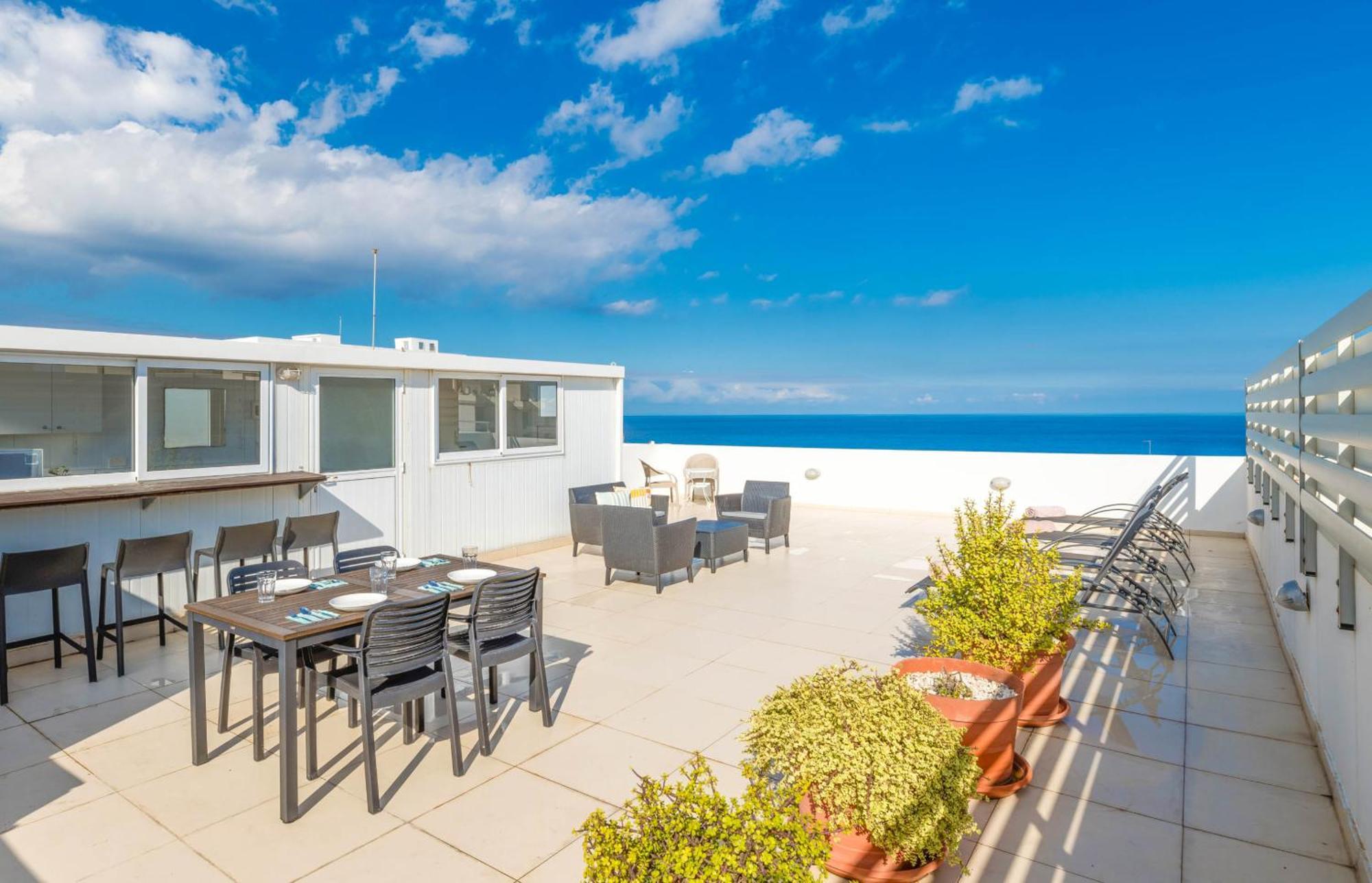 Silver Sands Penthouse Протарас Екстериор снимка